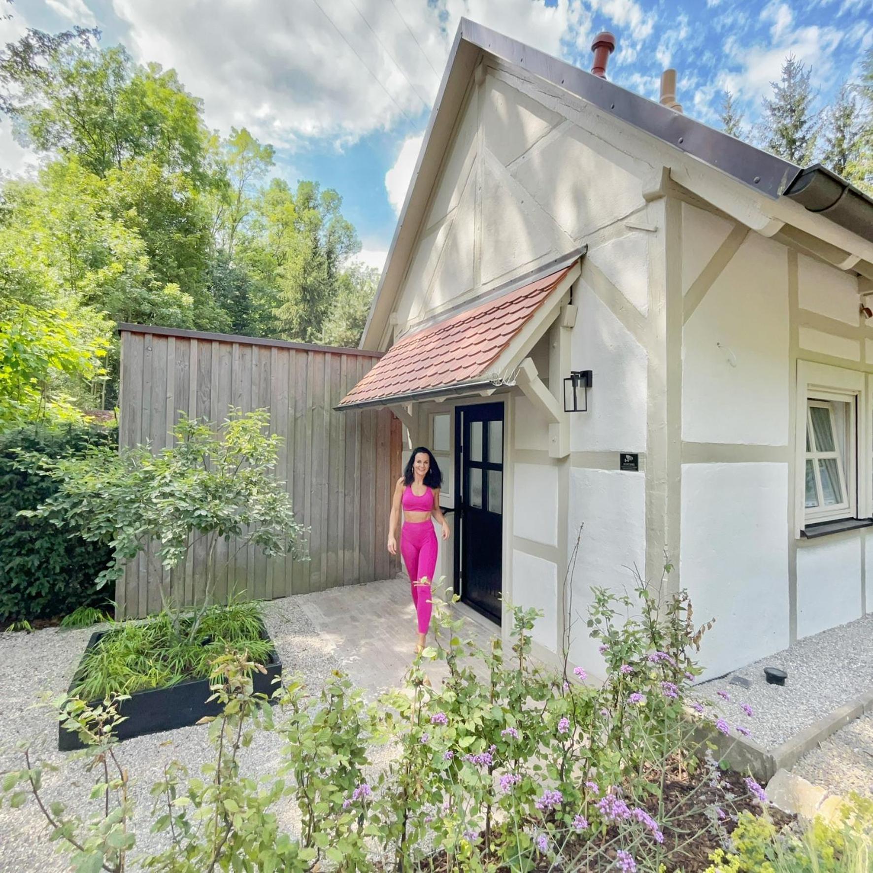 Tauberchalet I Boutique-Ferienhaus Mit Sauna, Whirlpool & Natur I 10Min Walk To Historic Old Town Rothenburg ob der Tauber Bagian luar foto